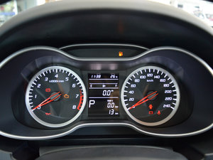 2017款1.6L 自动尊享型 仪表