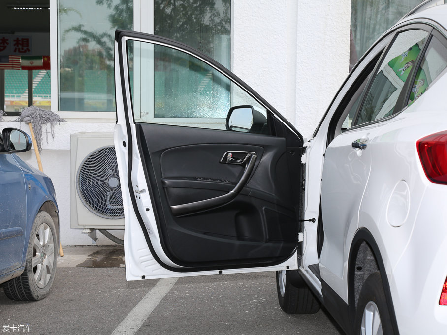 2017vX80 1.8T Ԅ(dng)A