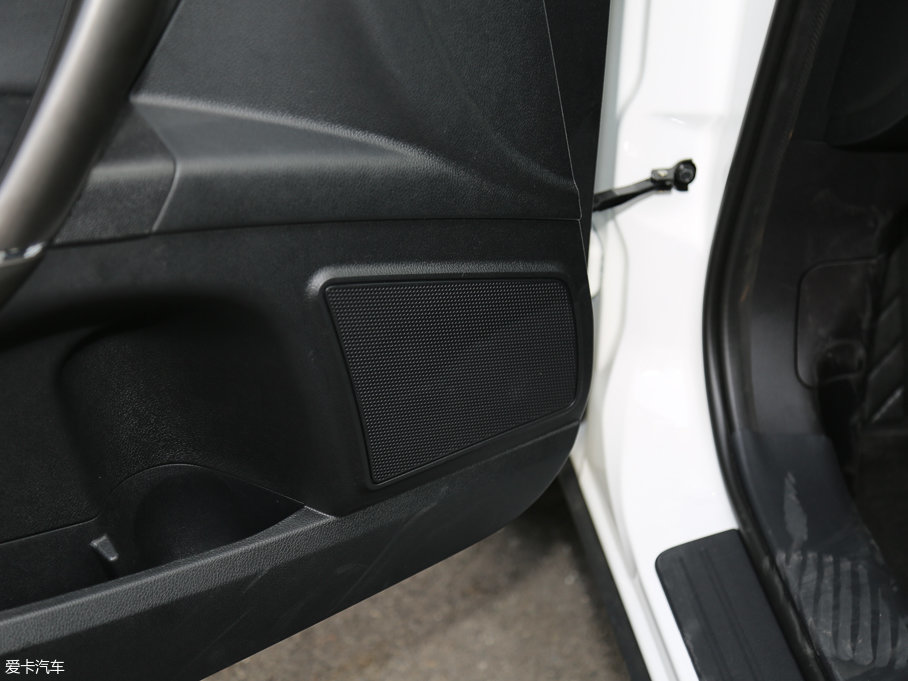 2017vX80 1.8T ԄӺA