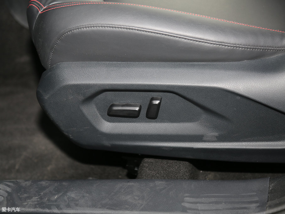 2017vX80 1.8T ԄӺA