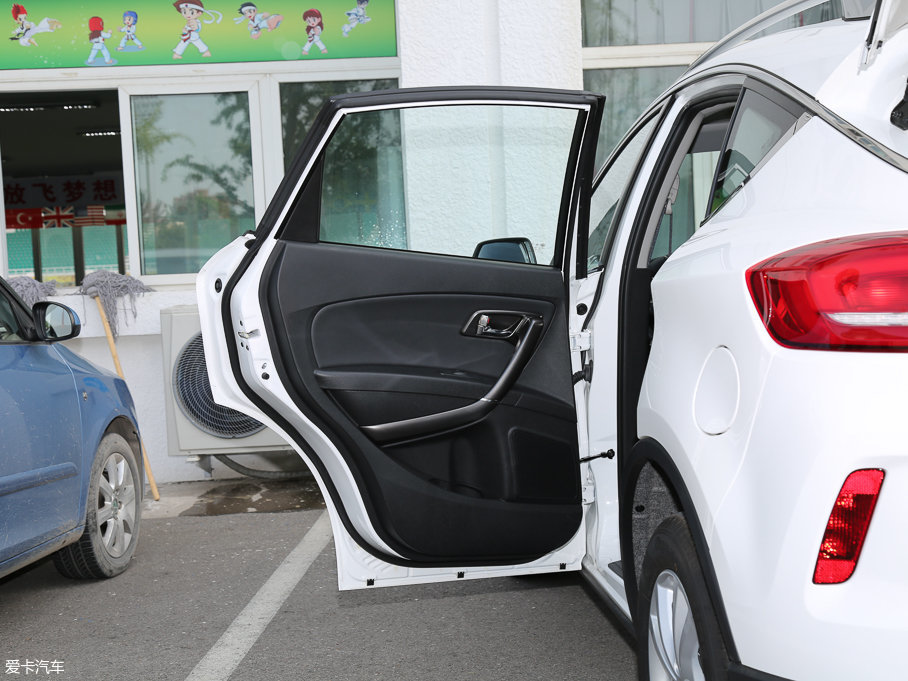 2017vX80 1.8T ԄӺA