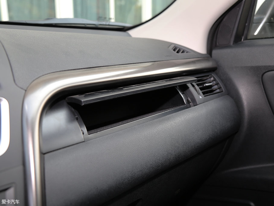 2017vX80 1.8T ԄӺA