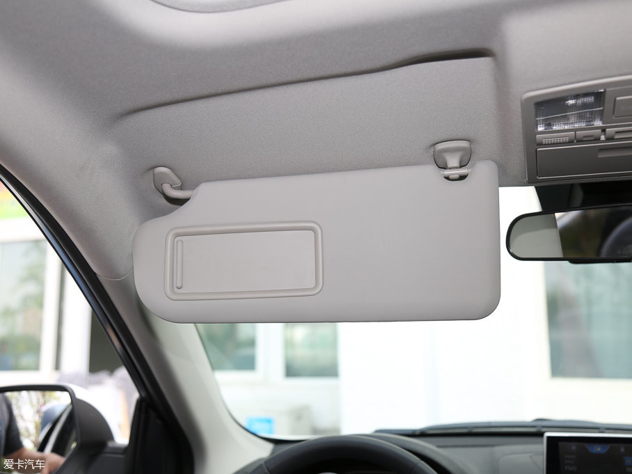 2017vX80 1.8T ԄӺA