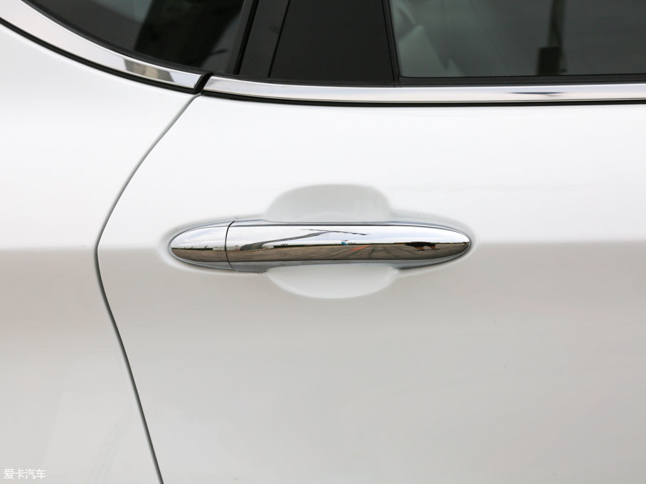 2017vX80 1.8T Ԅ\