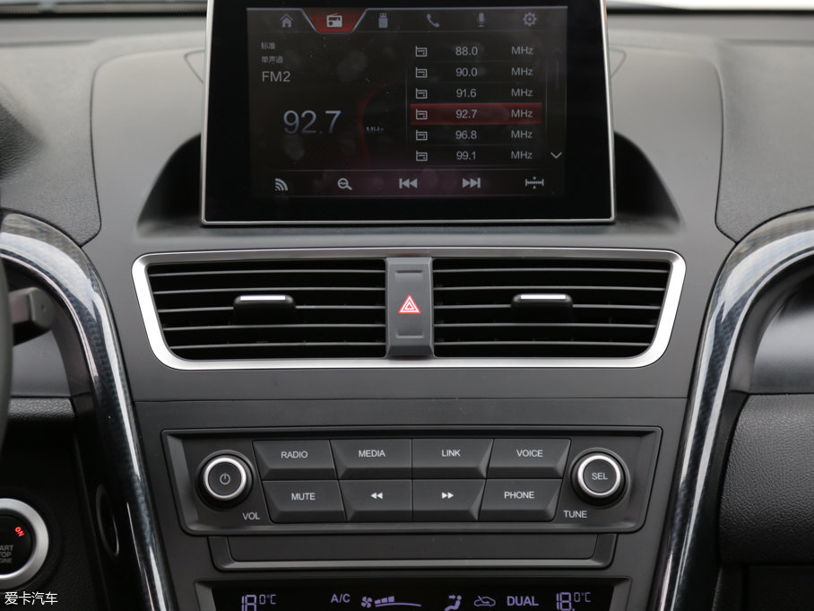 2017vX80 1.8T Ԅ\