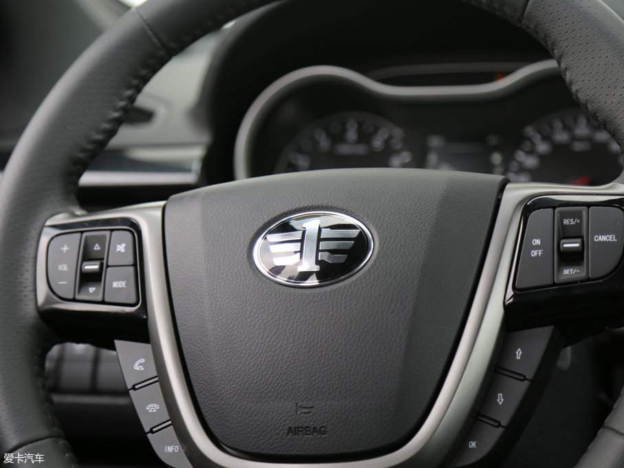 2017vX80 1.8T Ԅ\