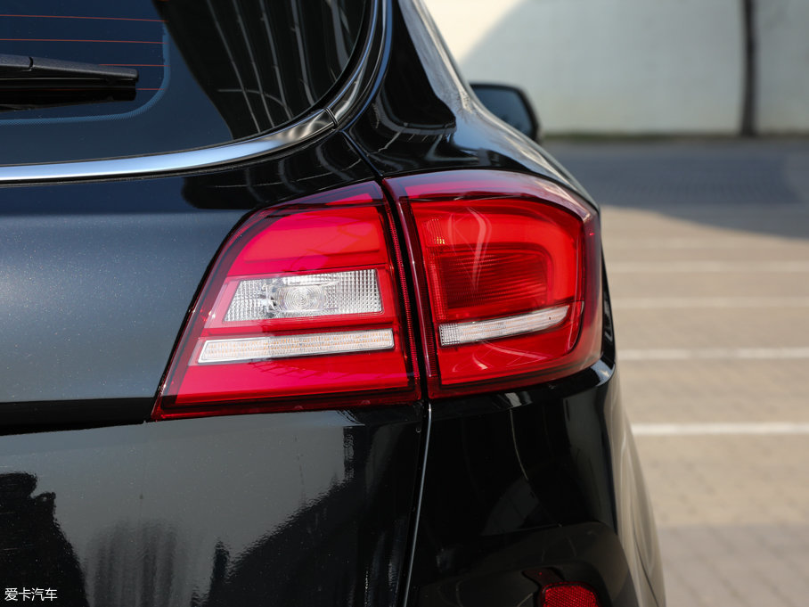 2017vX80 1.8T ԄӺA