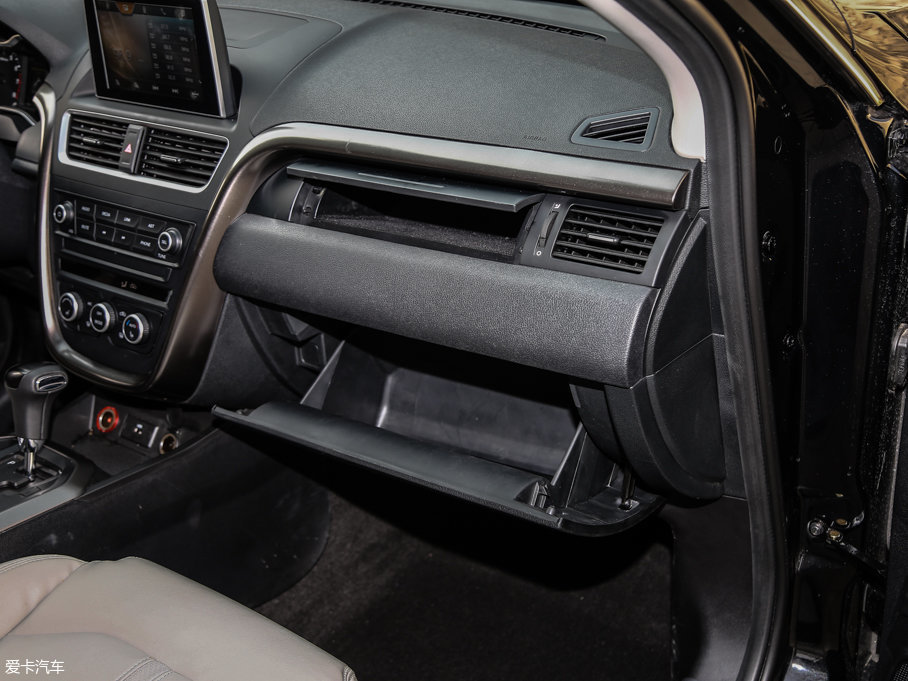 2017vX80 1.8T ԄӺA