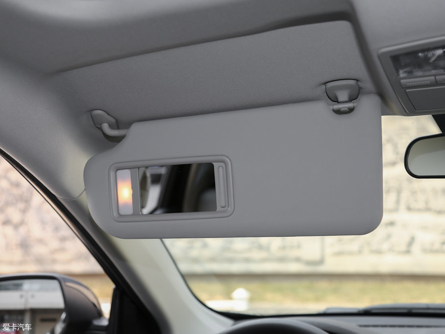 2017vX80 1.8T ԄӺA