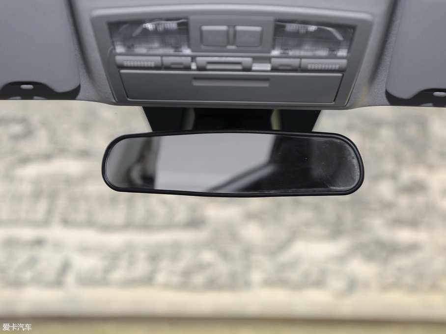 2017vX80 1.8T ԄӺA