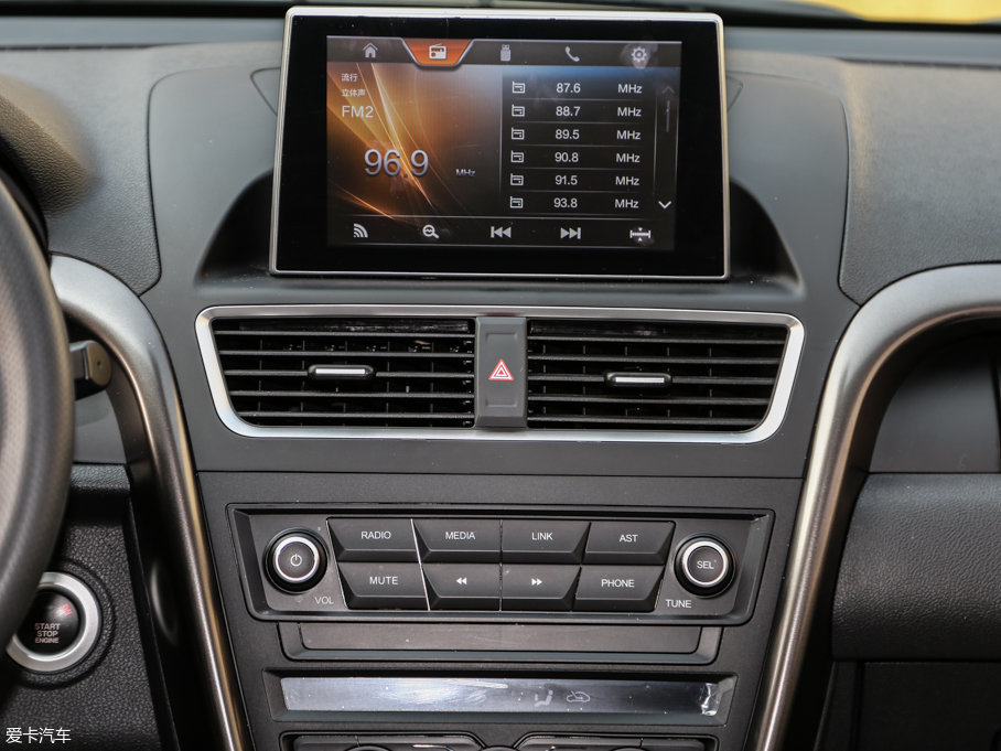 2017vX80 1.8T Ԅ(dng)A