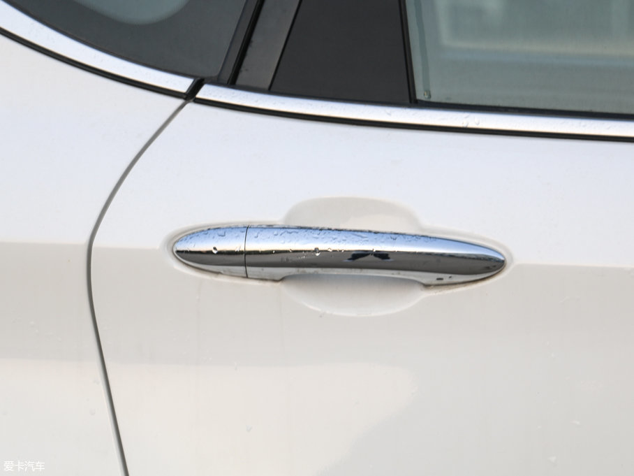 2017vX80 2.0L ԄӼg