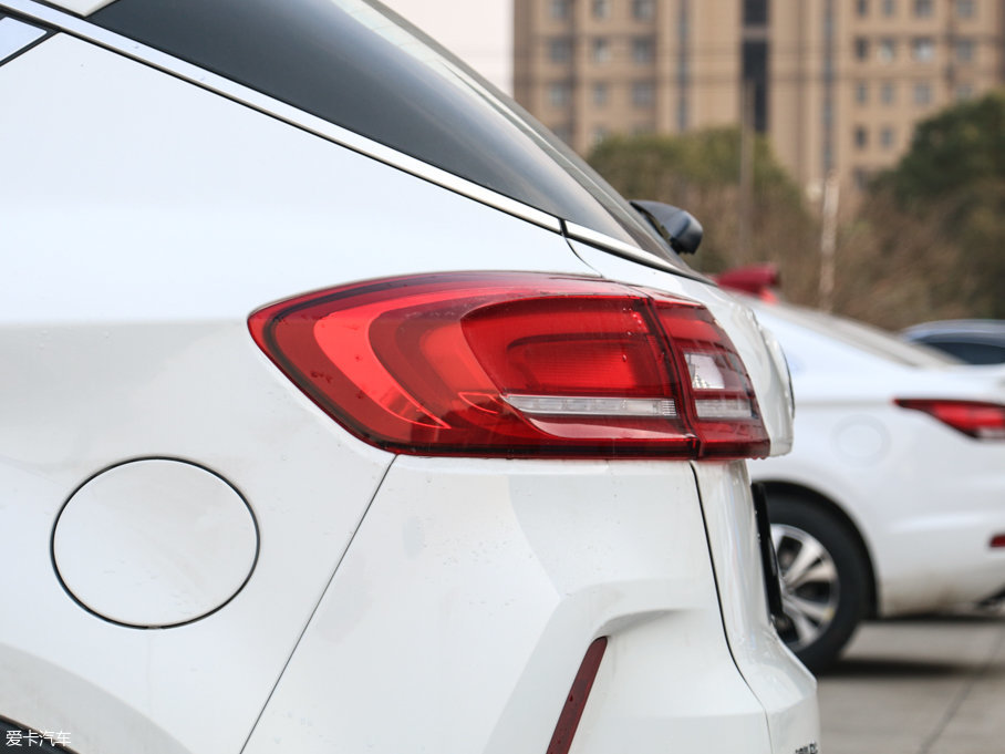 2017vX80 2.0L ԄӼg