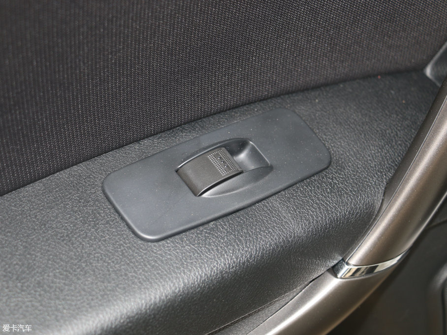 2017vX80 2.0L ԄӼg