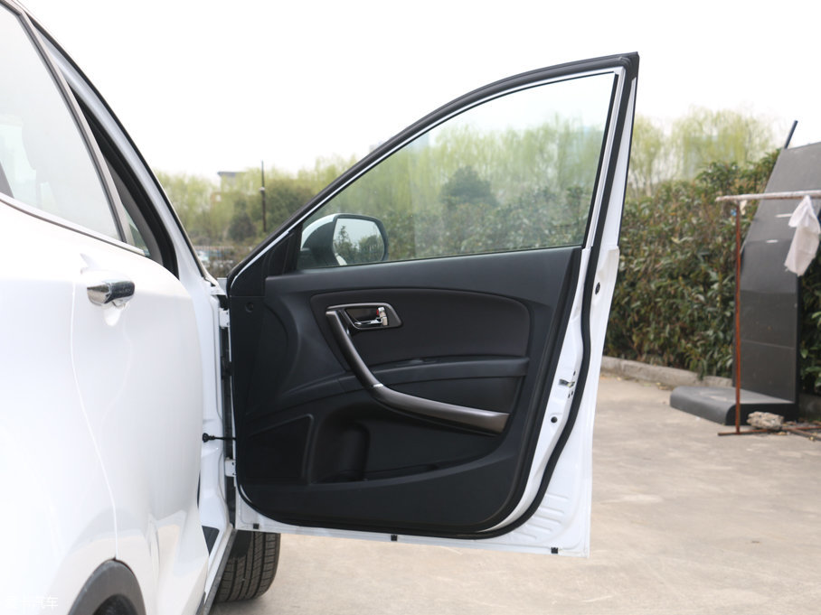 2017vX80 2.0L Ԅ(dng)g(sh)