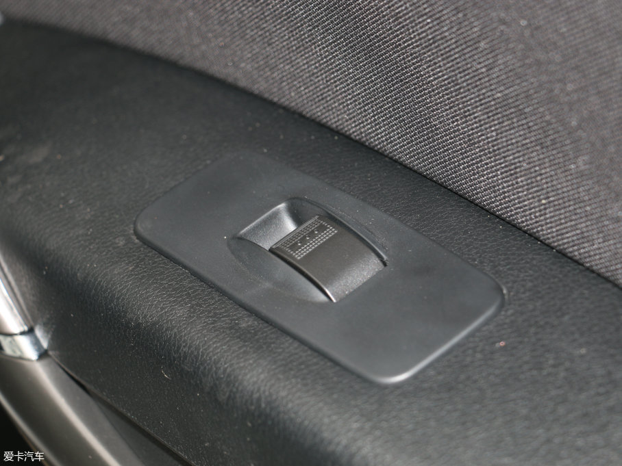 2017vX80 2.0L ԄӼg