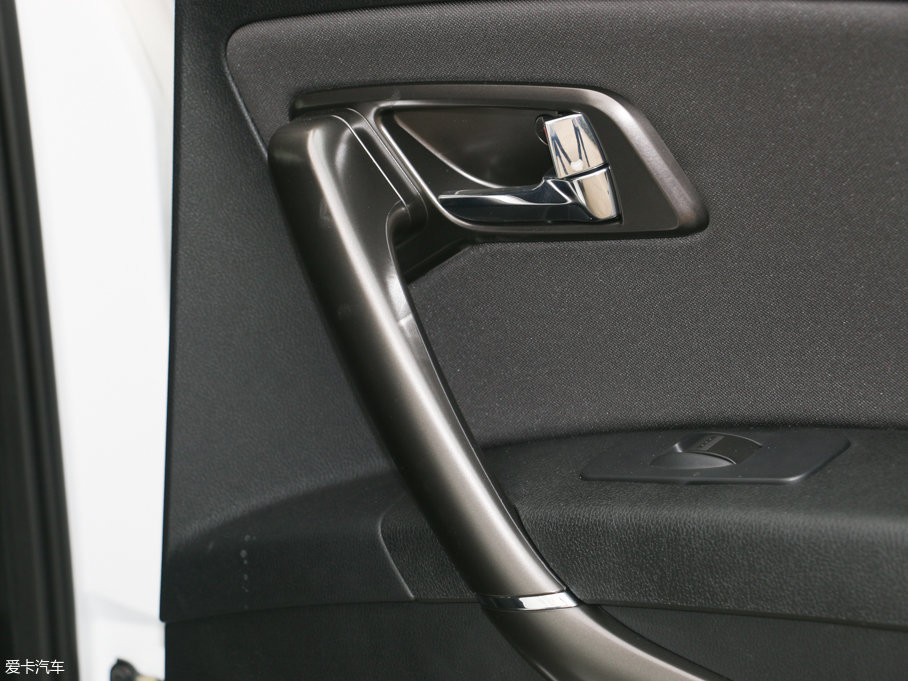 2017vX80 2.0L ԄӼg