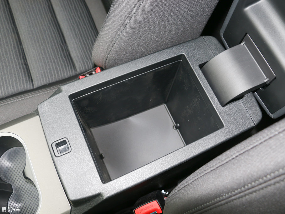 2017vX80 2.0L Ԅ(dng)g(sh)