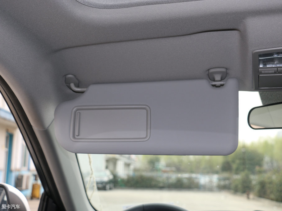 2017vX80 2.0L ԄӼg