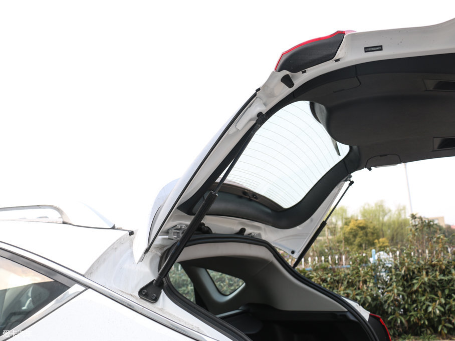 2017vX80 2.0L ԄӼg