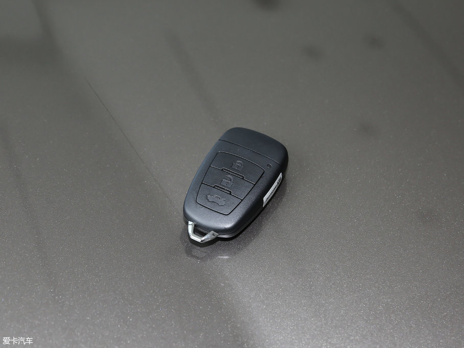 2017vX80 1.8T ԄӺA