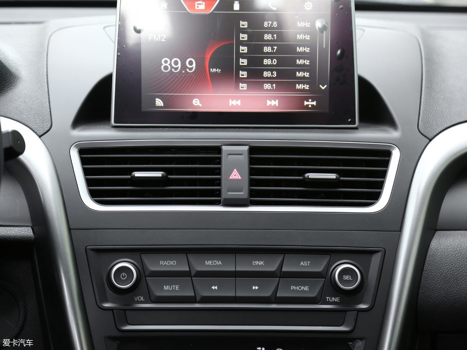 2017vX80 2.0L Ԅ(dng)20o(j)