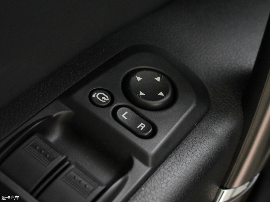 2017vX80 2.0L Ԅ(dng)Ӣ