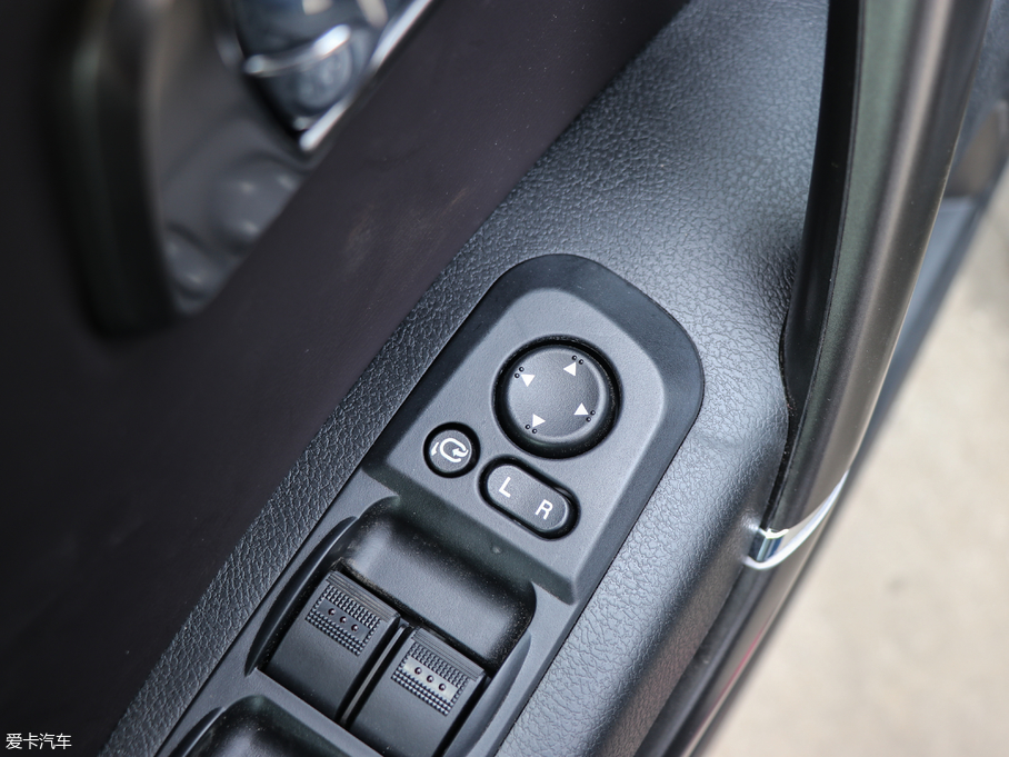 2017vX80 2.0L քӺA