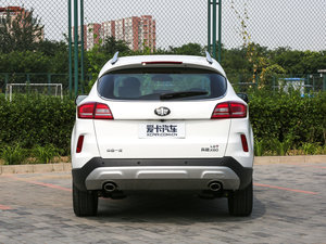 2017款1.8T 自动豪华型 正后	