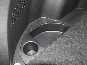 2017款2.0L 自动技术型 空间座椅