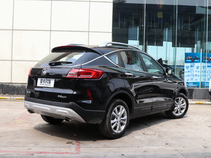 2017款2.0L 手动豪华型 整体外观