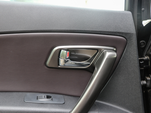 2017��2.0L �քӺ��A�� ���g����