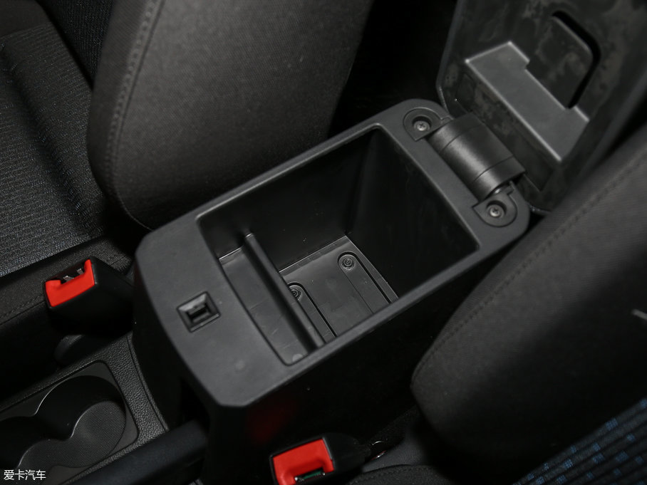 2017��vB30 1.6L �ք�(d��ng)���A��