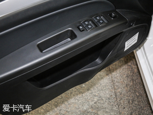 奔騰2017款奔騰B30