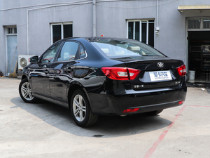 2017款1.6L 自动尊享型 左后45度