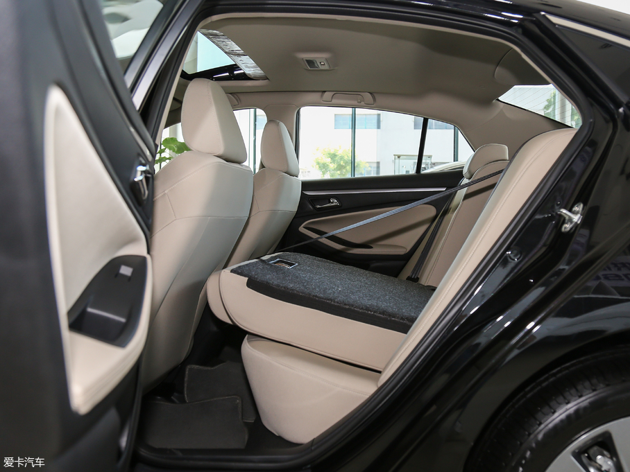 2018vB70 2.0L ք(dng)(lin)