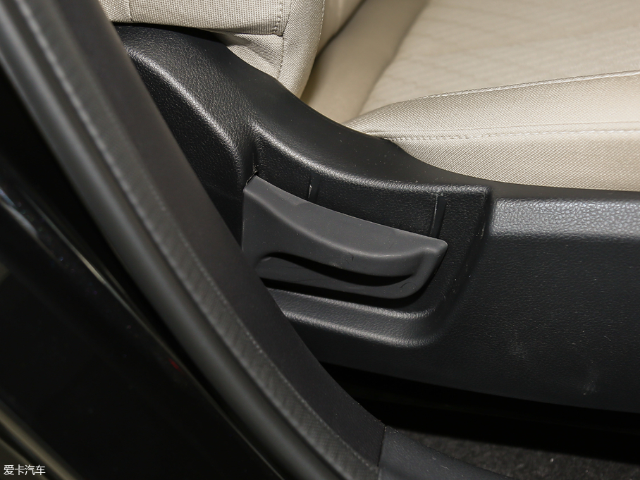 2018vB70 2.0L ք(dng)(lin)