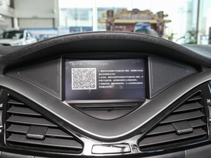 2018款2.0L 自动互联智享型 中控区