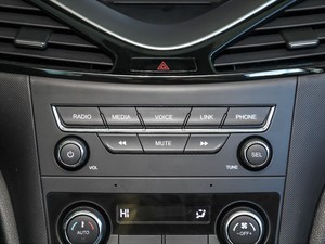 2018款2.0L 自动互联智享型 音响调节