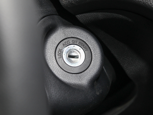 2018款2.0L 自动互联智享型 中控区