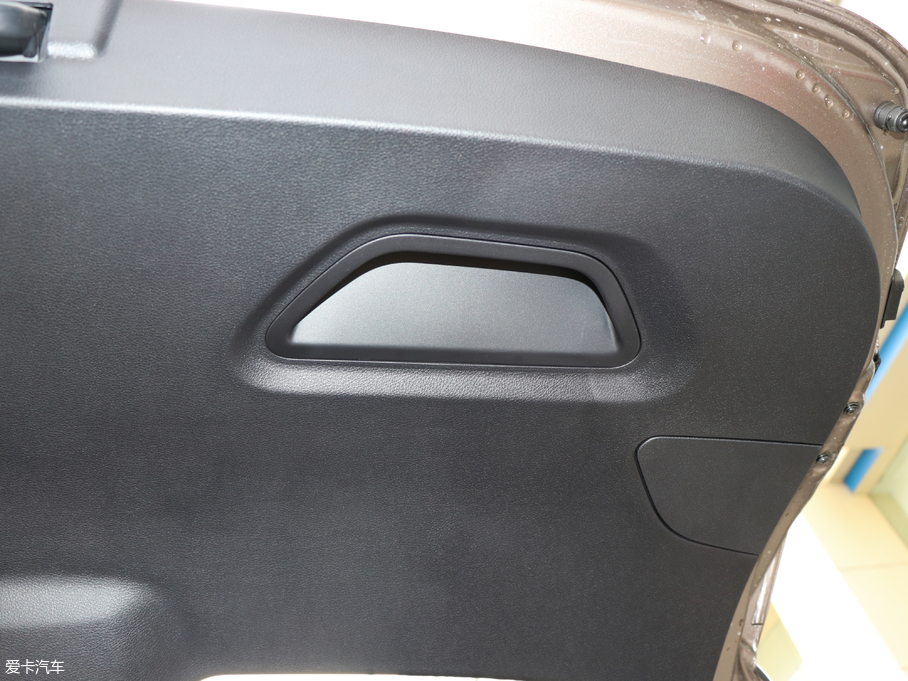 2018vX40 W(wng)t 1.6L Ԅ(dng)A