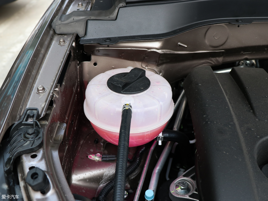 2018vX40 Wt 1.6L ԄӺA