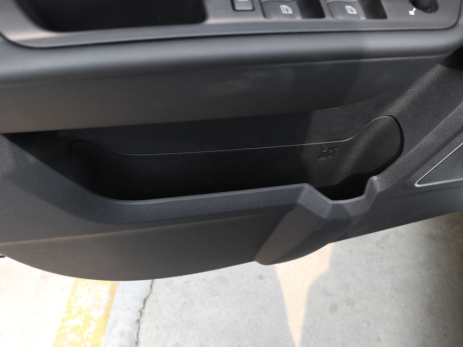 2018��vX40 �W�t�� 1.6L �Ԅӻ��ǿ���