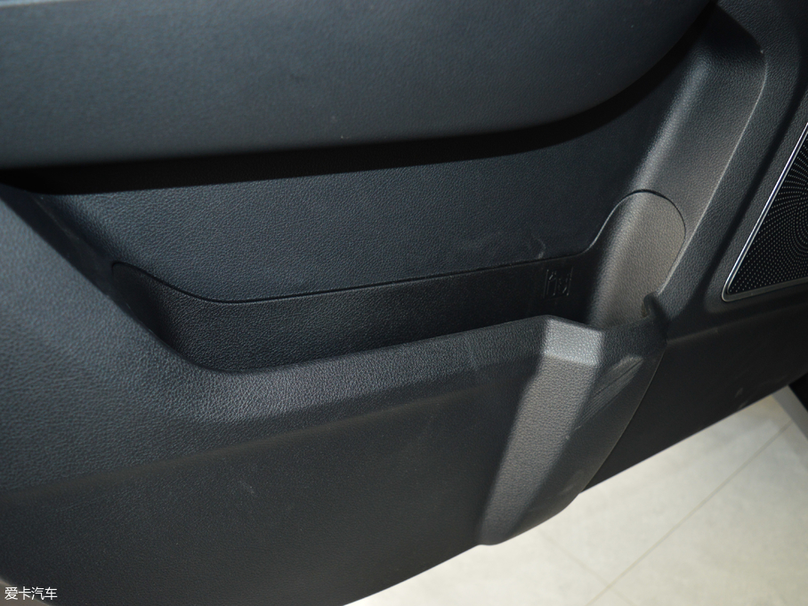 2018vX40 Wt 1.6L քӺA