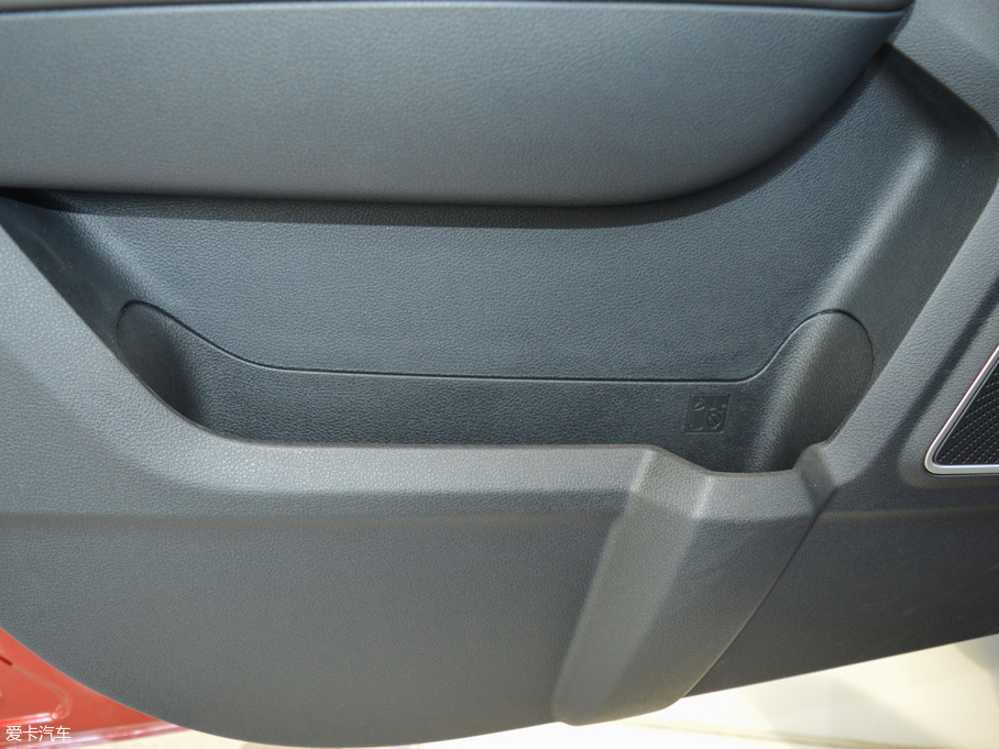 2018vX40 Wt 1.6L քӺA