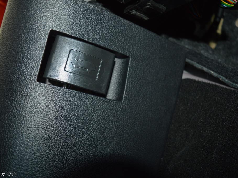 2018vX40 Wt 1.6L քӺA