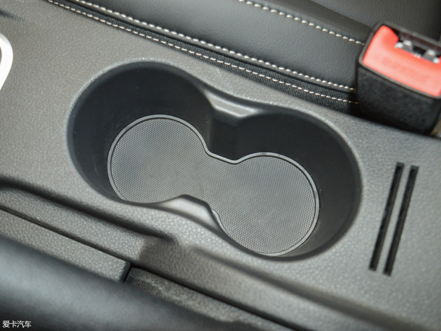 2018vX40 Wt 1.6L քӺA