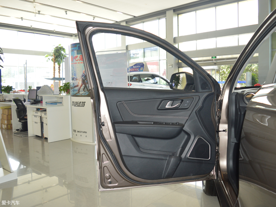 2018vX40 Wt 1.6L քm