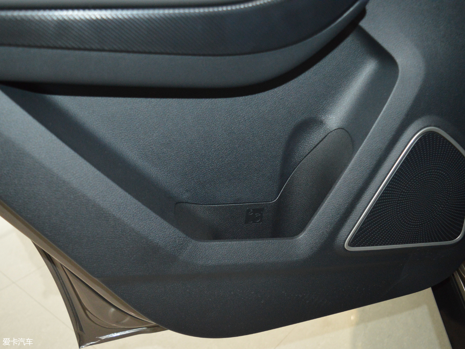 2018vX40 Wt 1.6L քm