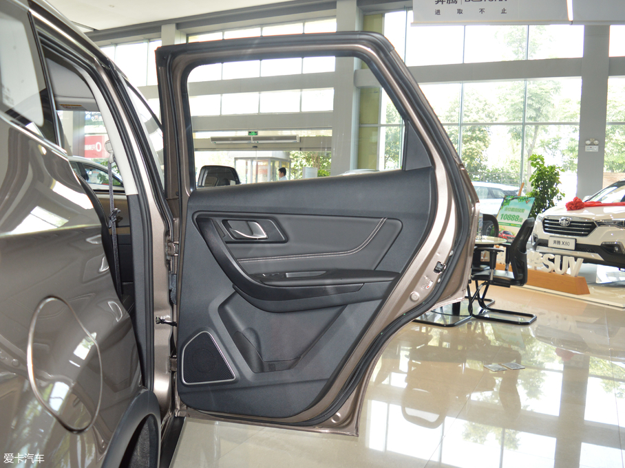 2018vX40 Wt 1.6L քm